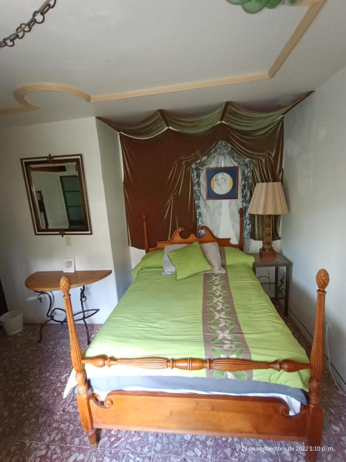 Hotel Posada Spa Antigua Casa Hogar Taxco de Alarcon Exteriör bild